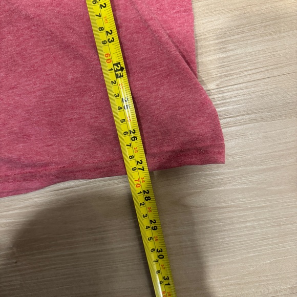 Men’s XL Red Tshirt with Fender print. Preworn with a few grease spots - Picture 7 of 7